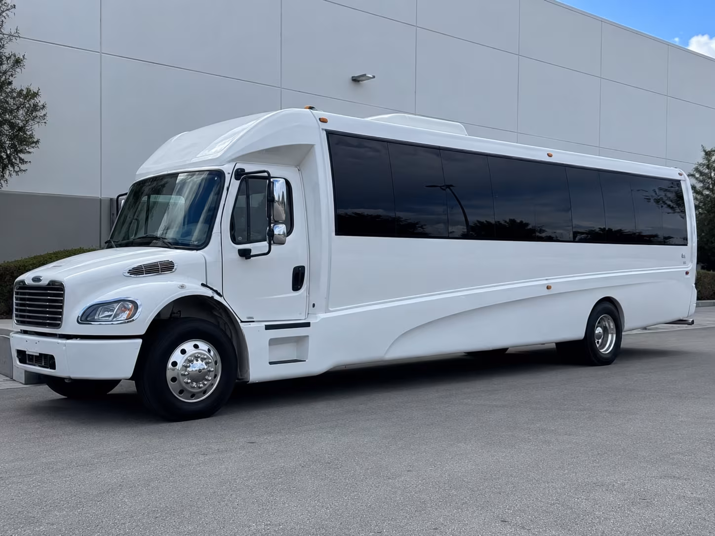 bloomington new years eve party bus rental