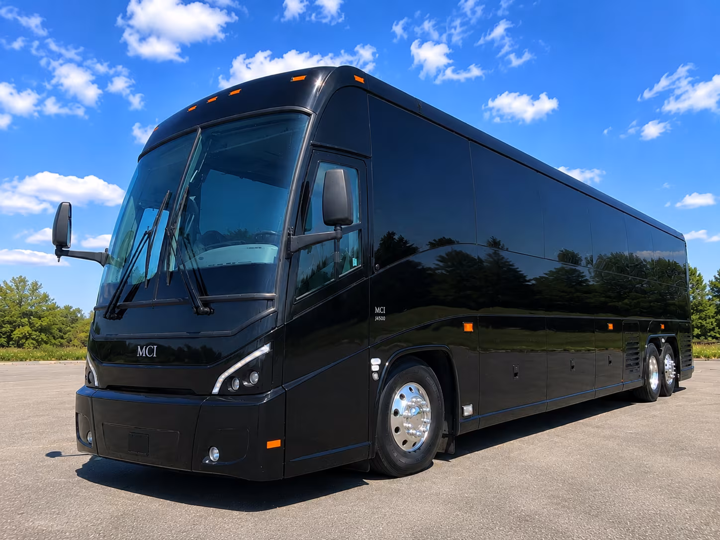 guest shuttle buses between bloomington hotels and twin cities venues
