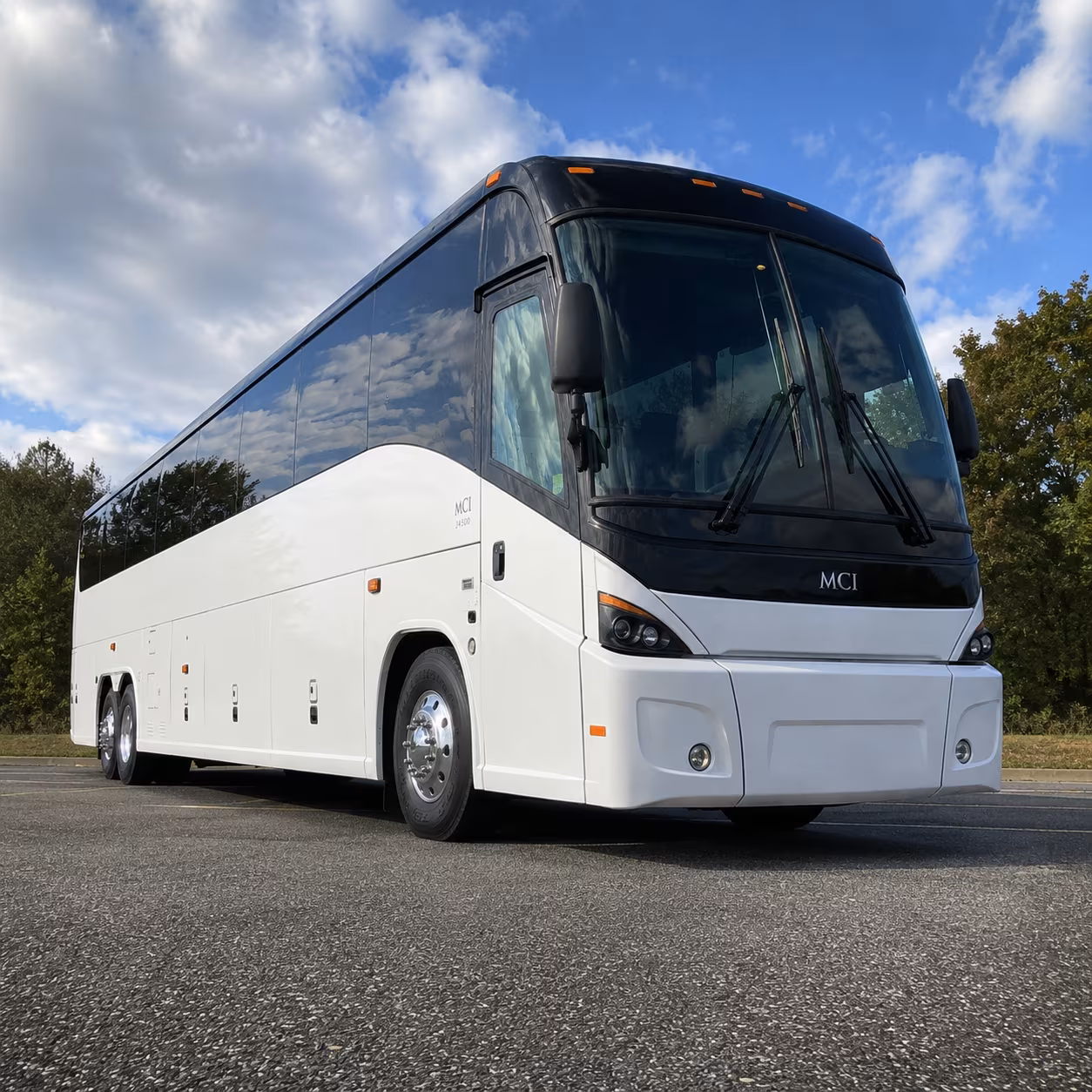 long distance bus trips from bloomington down i 35 to des moines and kansas city