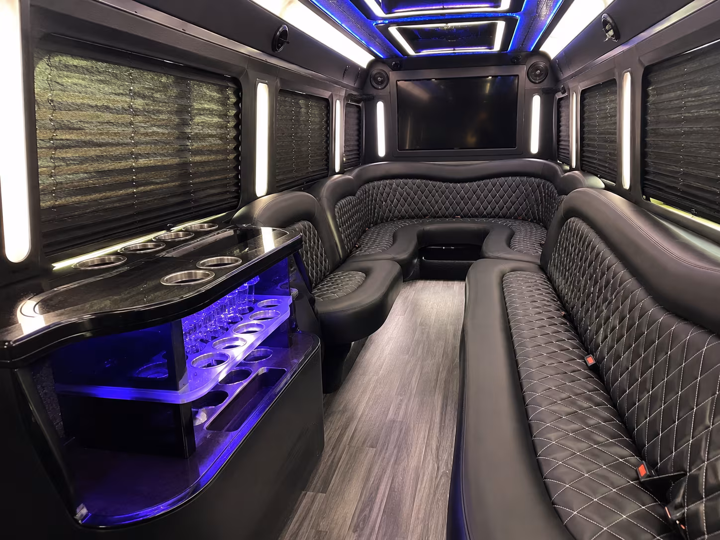 prom and homecoming party buses serving bloomington schools